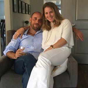 Meet your Posher, Sari